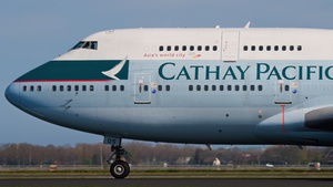 Photo of B-HOS - Boeing 747-467 operated by Cathay Pacific Airways