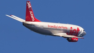 Photo of G-CELF - Boeing 737-377 operated by Jet2