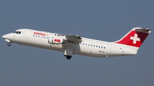 Photo of HB-IXQ - British Aerospace Avro RJ100 operated by Swiss International Air Lines