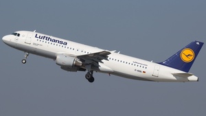 Photo of D-AIQL - Airbus A320-211 operated by Lufthansa