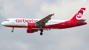 Photo of D-ABFL - Airbus A320-214 operated by Air Berlin