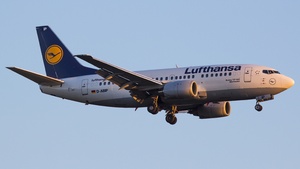 Photo of D-ABIP - Boeing 737-530 operated by Lufthansa