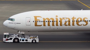Photo of A6-EBT - Boeing 777-31H(ER) operated by Emirates