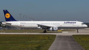 Photo of D-AIDM - Airbus A321-231 operated by Lufthansa