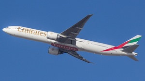 Photo of A6-EBS - Boeing 777-31H(ER) operated by Emirates