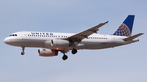 Photo of N439UA - Airbus A320-232 operated by United Airlines