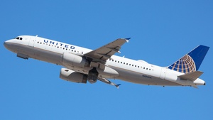 Photo with serial 450 - Airbus A320-232