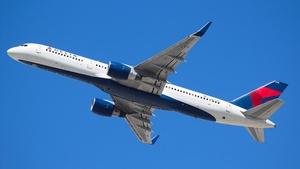 Photo of N695DL - Boeing 757-232 operated by Delta Air Lines