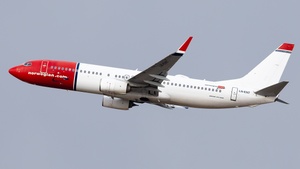 Photo of LN-ENT - Boeing 737-8JP operated by Norwegian Air Shuttle