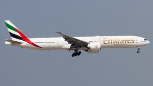 Photo of A6-ENI - Boeing 777-31H(ER) operated by Emirates
