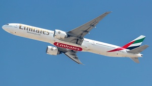 Photo of A6-ECV - Boeing 777-31H(ER) operated by Emirates