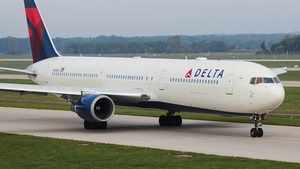Photo of N838MH - Boeing 767-432(ER) operated by Delta Air Lines