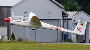 D-9851