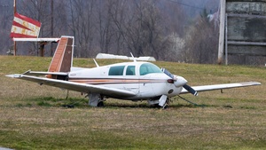 Photo of N4223H - Mooney M20J 201 operated by Private