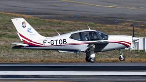 F-GTQB