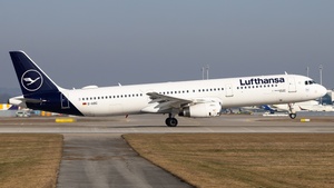 Photo with serial 4560 - Airbus A321-231