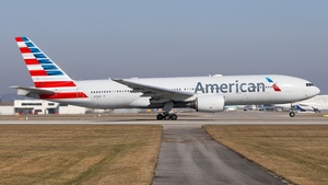 Photo of N776AN - Boeing 777-223(ER) operated by American Airlines