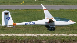 Photo of D-7208 - Schempp-Hirth Discus 2c operated by Fliegergruppe Kornwestheim