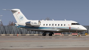 Photo of TC-ASL - Bombardier Challenger 604 operated by Apron Aviation