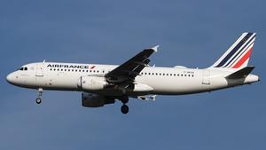 F-GKXQ