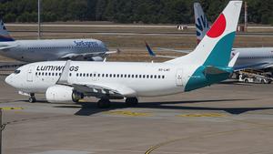 Boeing 737-7K2