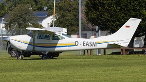 Photo of D-EASM - Cessna 182M Skylane operated by Skydive Saulgau