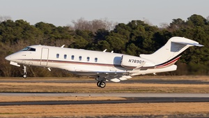 Photo of N789QS - Bombardier Challenger 350 operated by NetJets