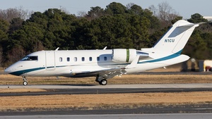 Photo with serial 5890 - Bombardier Challenger 605