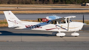 Photo of N823MC - Cessna 172S Skyhawk SP operated by Private