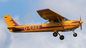 Photo of D-EAEF - Cessna 152 operated by Hanseatischer Fliegerclub Berlin