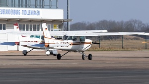 Photo of D-ETKD - Cessna 152 II operated by Flugschule NUF Neubrandenburg