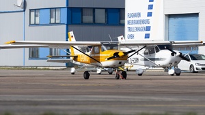 Photo of D-EKKG - Reims-Cessna F150K operated by Private