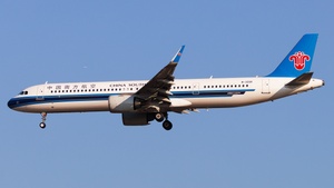 Photo of B-32GR - Airbus A321-253NX operated by China Southern Airlines