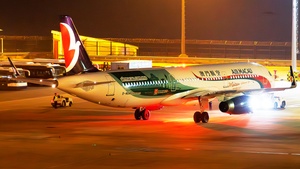 Photo of B-MBM - Airbus A321-231 operated by Air Macau