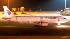 Photo of B-8557 - Airbus A320-214 operated by China Eastern Airlines