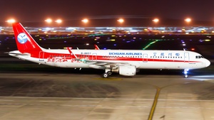 Photo of B-8601 - Airbus A321-211 operated by Sichuan Airlines