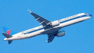 Photo of B-32M6 - Airbus A321-251NX operated by China Southern Airlines