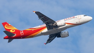 Photo of B-LPV - Airbus A320-214 operated by Hong Kong Airlines