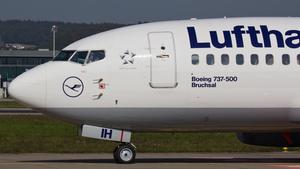 Boeing 737-530