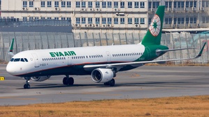 Photo of B-16223 - Airbus A321-211 operated by EVA Air