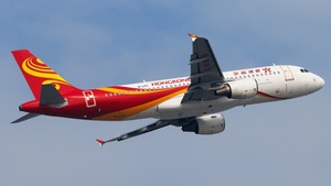 Photo of B-LPC - Airbus A320-232 operated by Hong Kong Airlines