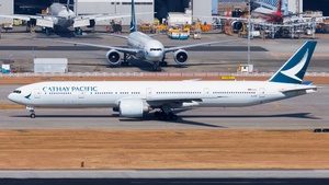 Photo of B-KPF - Boeing 777-367(ER) operated by Cathay Pacific Airways