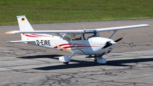 Photo of D-EJRE - Reims-Cessna F172M Skyhawk operated by Luftsportring Aalen