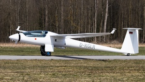 Photo of D-KGLR - Stemme S10-VT operated by Fliegergruppe Mosbach