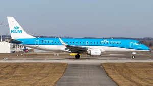 Photo of PH-EZR - Embraer ERJ-190STD operated by KLM Cityhopper