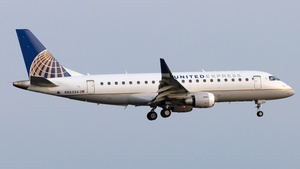 Photo of N86334 - Embraer ERJ-175LR operated by United Express (opb Mesa Airlines)