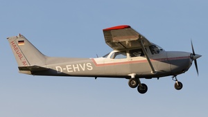 Photo of D-EHVS - Reims-Cessna F172N Skyhawk II operated by HAEUSL'AIR – Flugschule Michael Haeusler