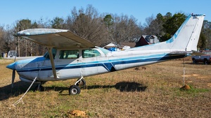 Photo of N6196R - Cessna 172RG Cutlass RG II operated by Private