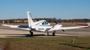 Photo of N865MC - Beechcraft E55 Baron operated by Private