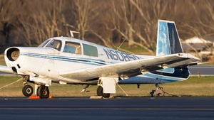 Photo of N6085Q - Mooney M20C Mark 21 operated by Private
